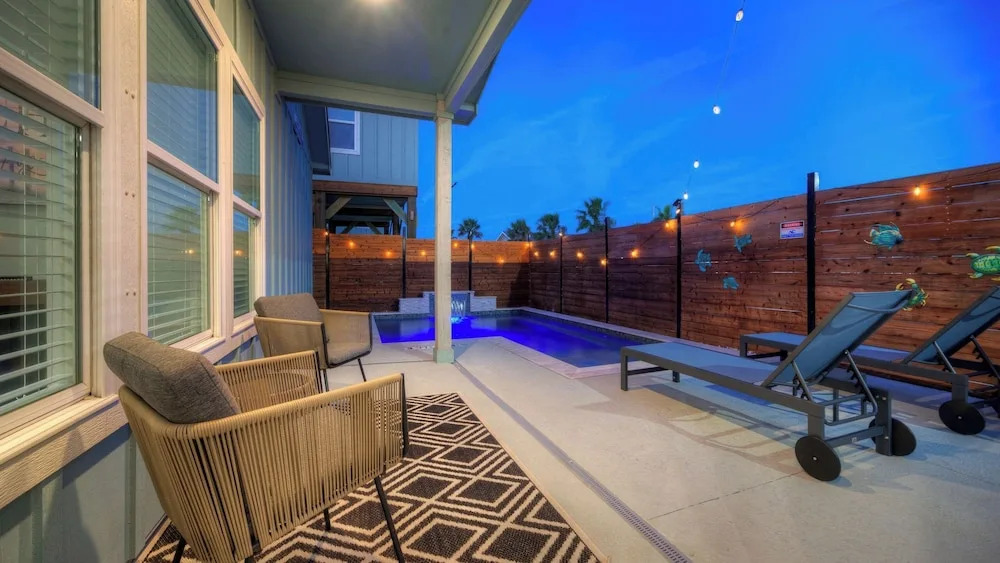 Mermaids Oasis by Avantstay Spacious Port A Home + Private Pool + Firepit + Games Near the Beach