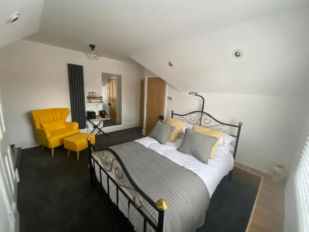 Pierremont En-Suite Rooms- 4 mins walk to Viking Bay Beach