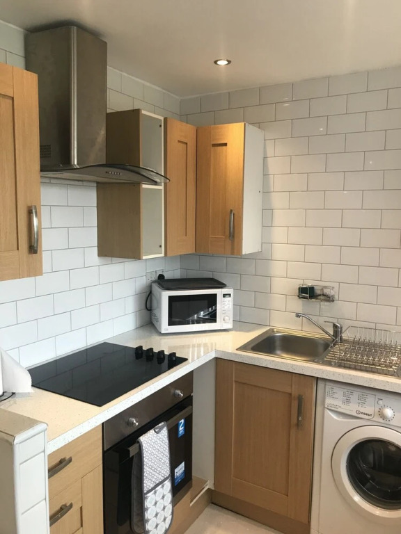 Kingsway Court