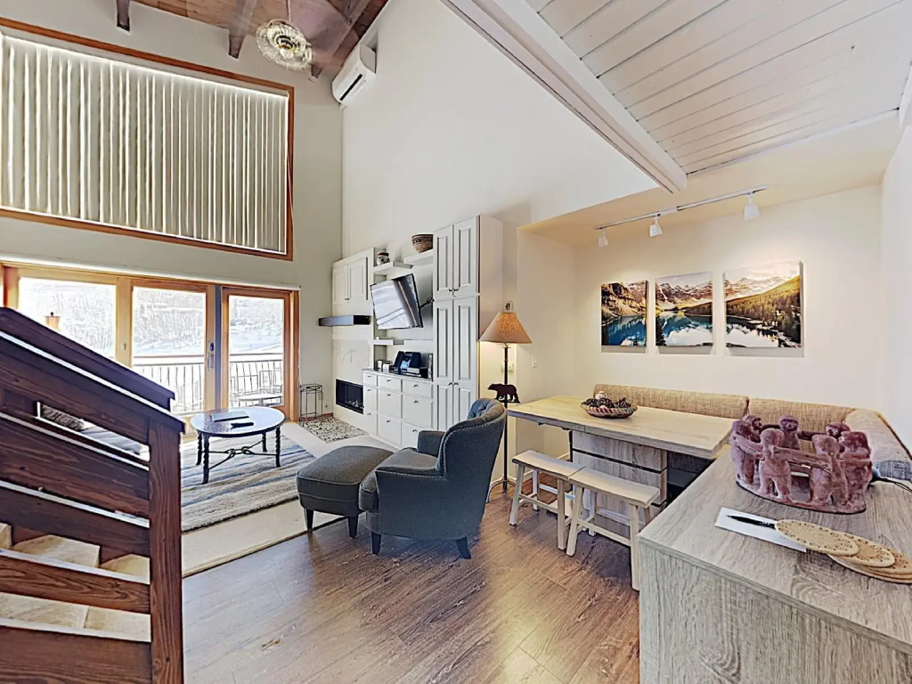 The Timberline Condominiums