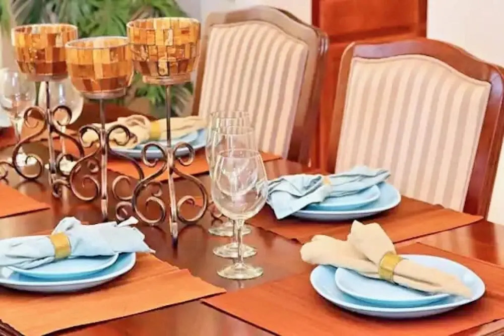 6BR Resort Home Near Disney - With Private Pool Hot Tub and Games Room