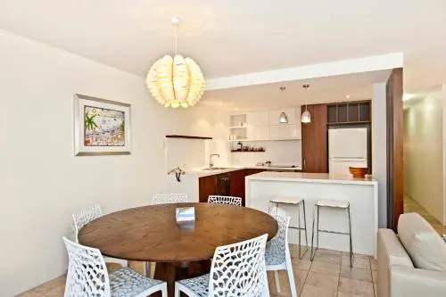 Alderly Apartment 8