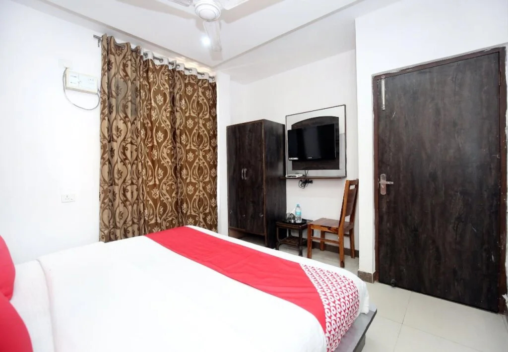 Hotel Royal Blue By OYO Rooms