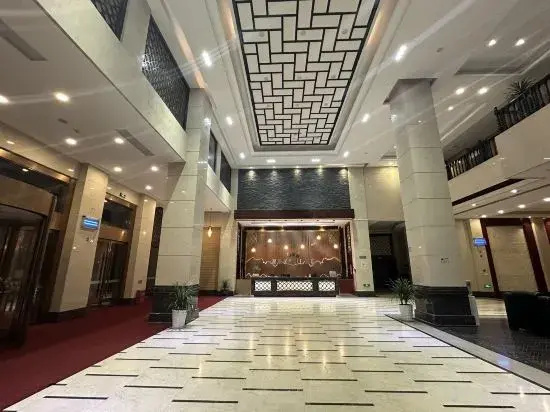 Lakeview Peninsula Holiday Hotel