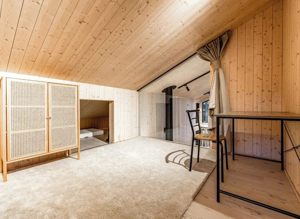 Modern Luxury 4BR Villa Levi Center