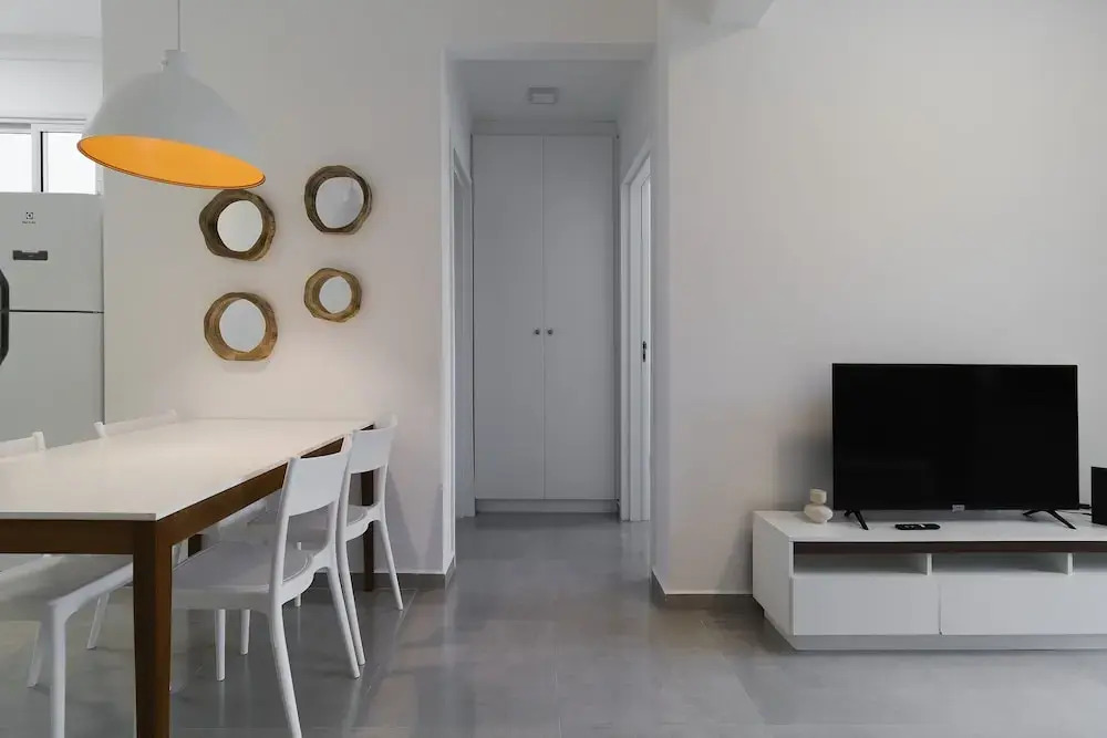 Apt w/ BBQ 300m From the Beach in Floripa Res201