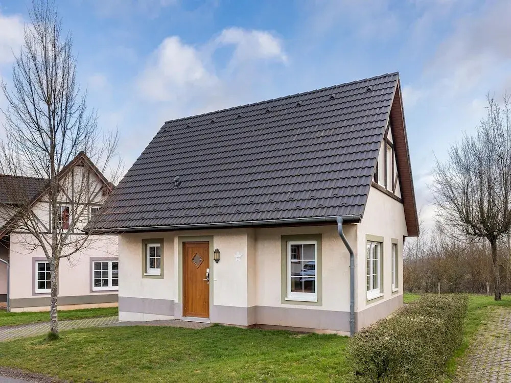 Restyled Villa near River Moselle