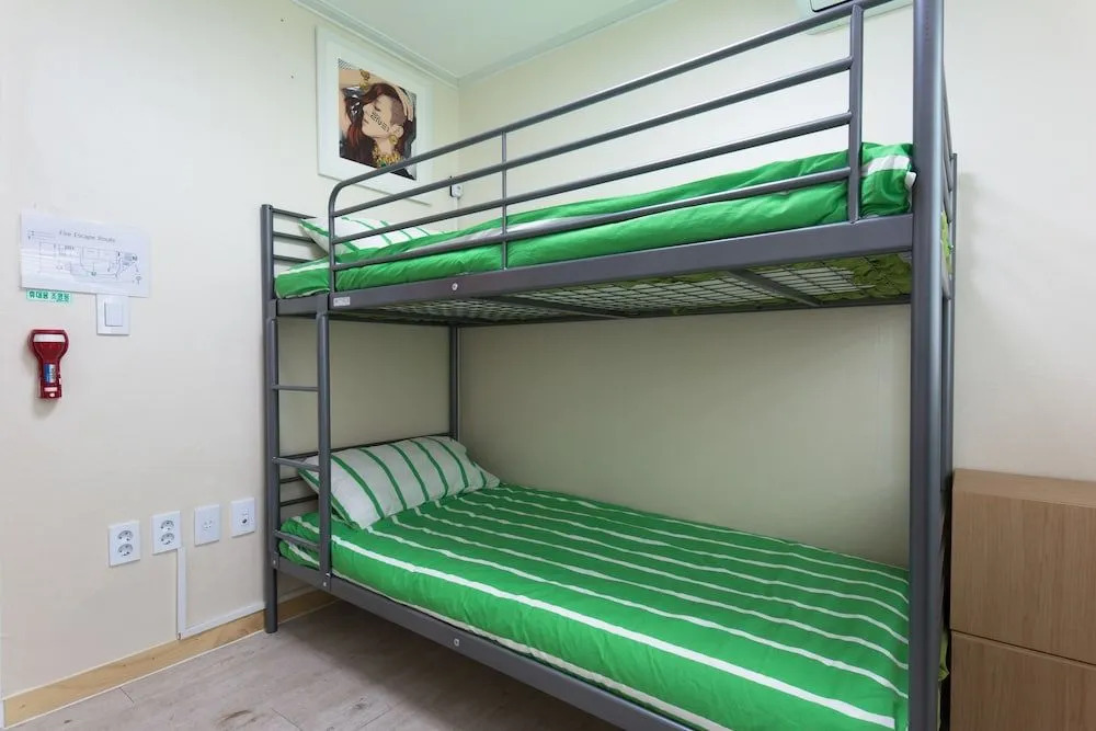 Lian Guesthouse - Hostel