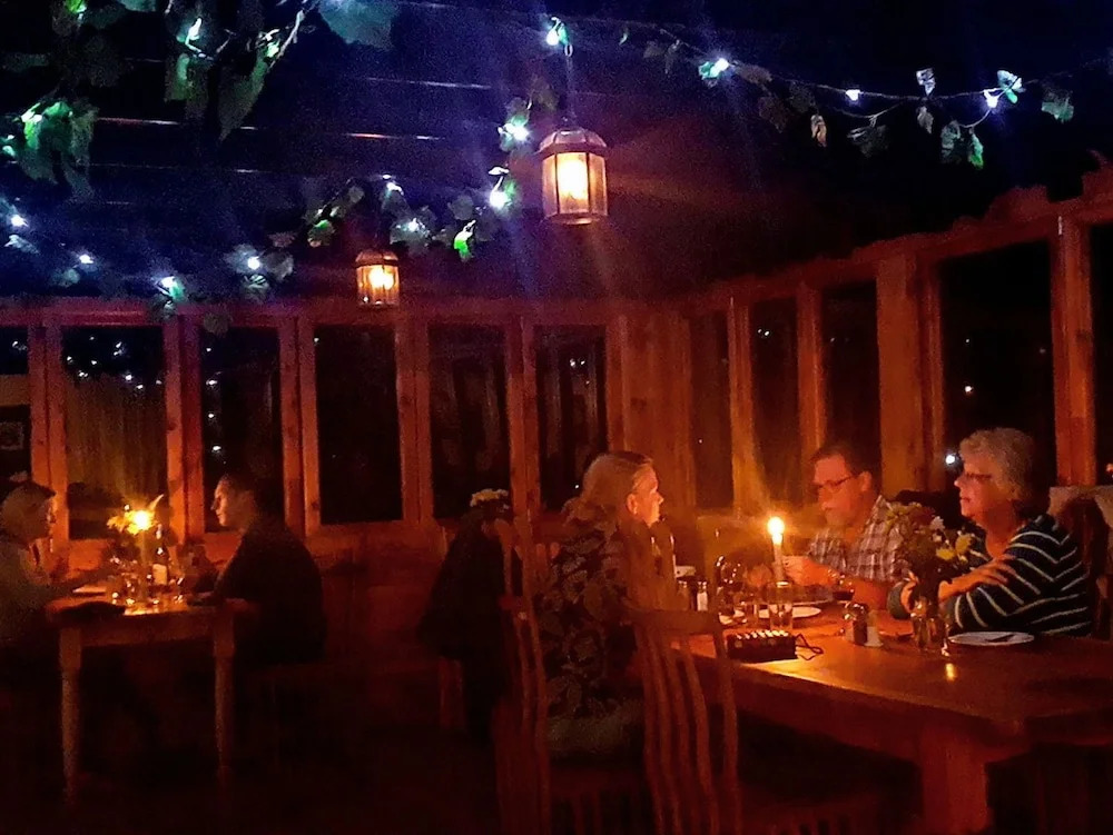 Sycamore Avenue Treehouses & Cottages Accommodation