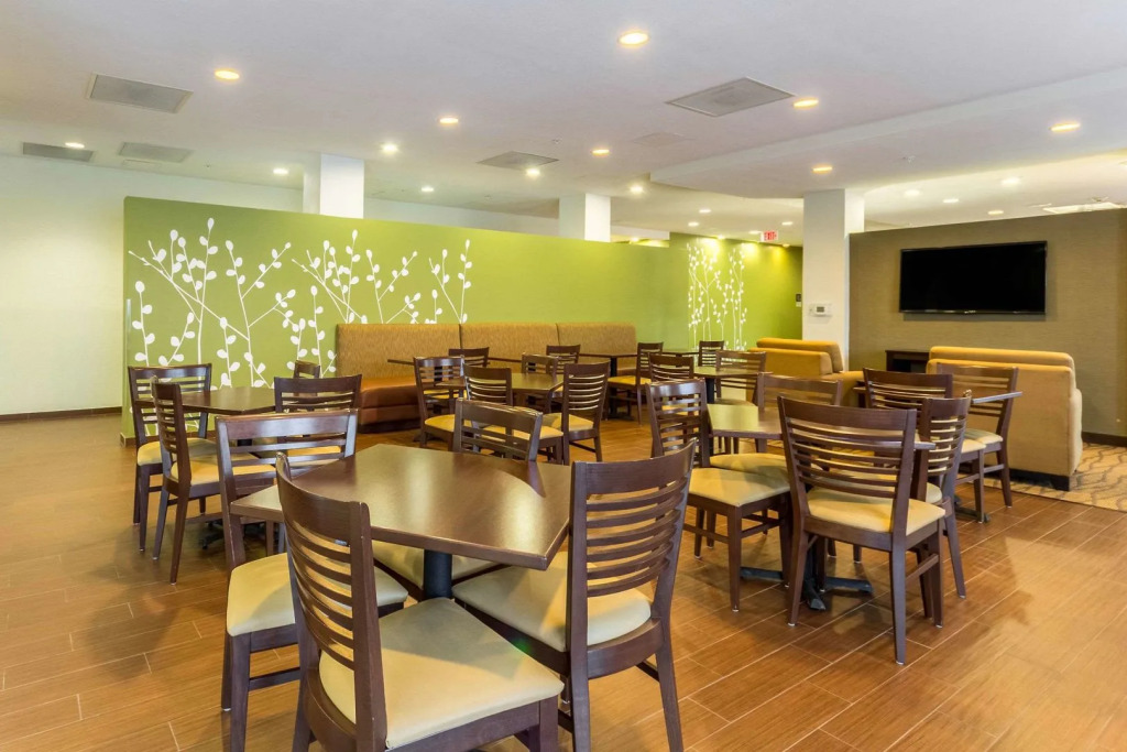 Sleep Inn & Suites