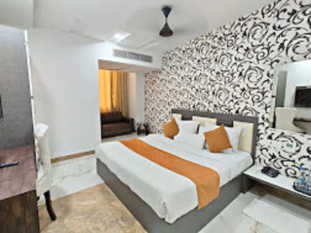 Hotel A Star-50m away from Golden Temple