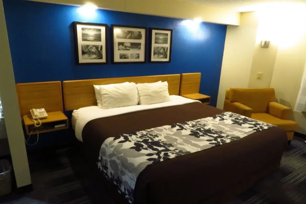 Rodeway Inn Austell Six Flags