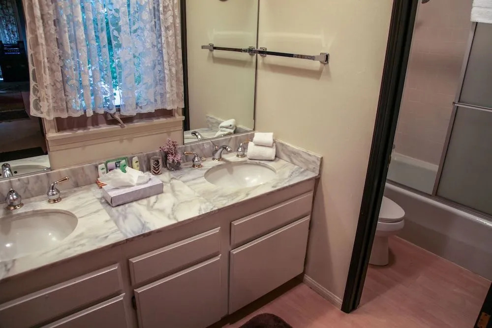 Chateau de Montagne 3 Spacious Condo With Great Complex Amenities On the Shuttle Route by RedAwning