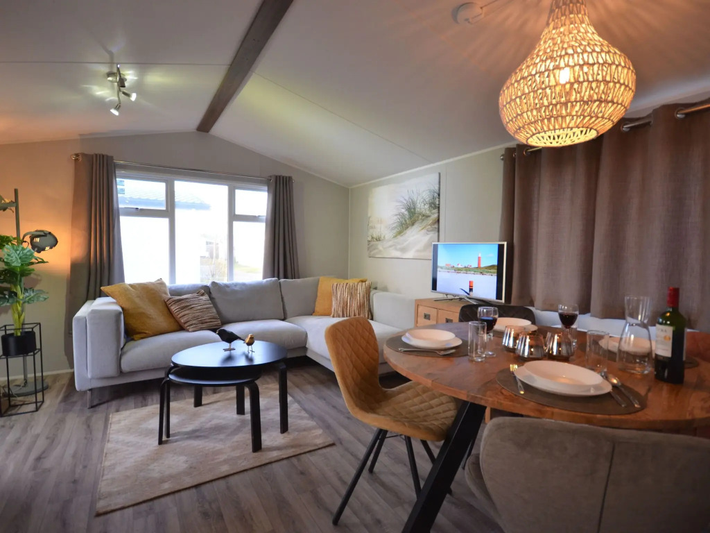 Chalet by Wadden Sea with Sunny Garden
