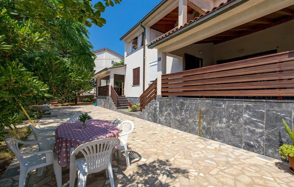 Beach Front Home In Barbat Na Rabu