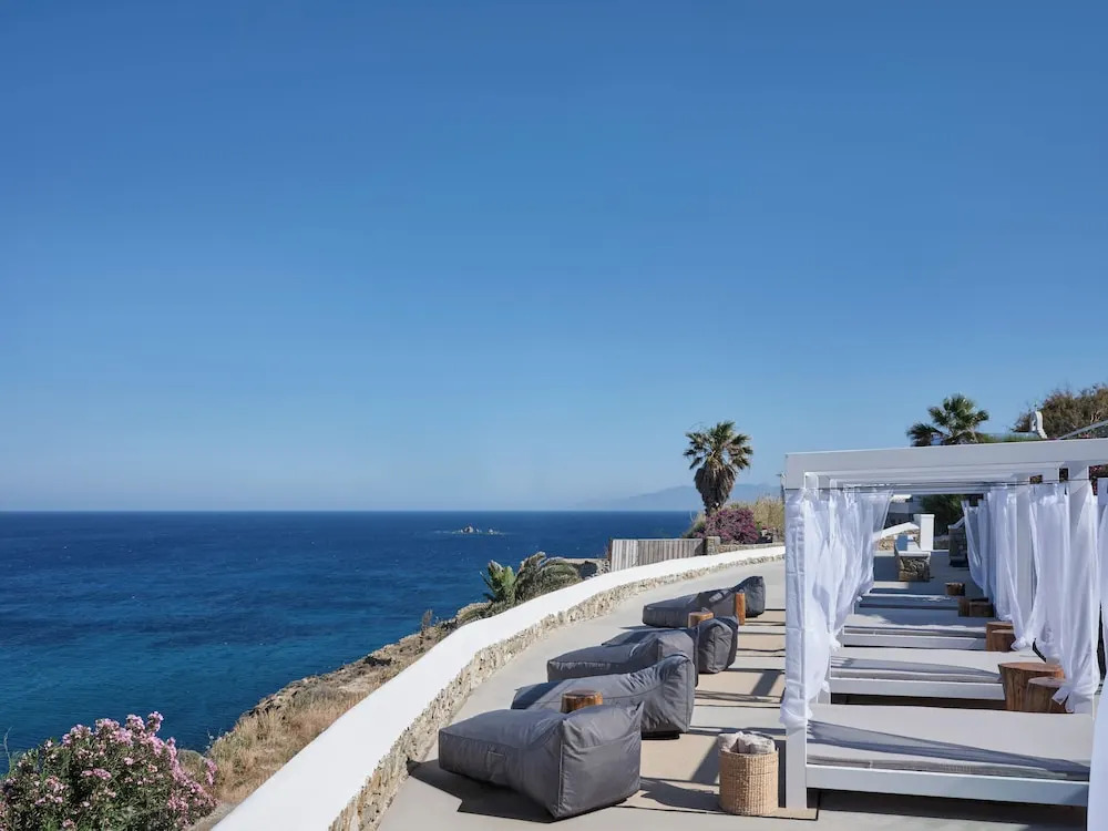 Vamos Mykonos