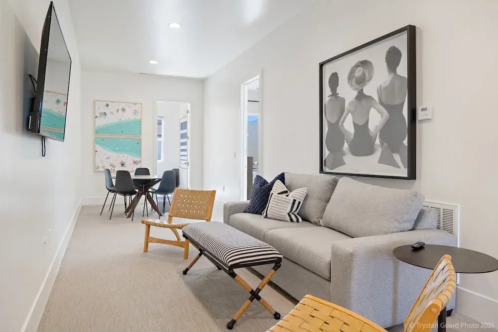 Villa #23 At Bloomington Country Club 4 Bedroom Townhouse by Redawning