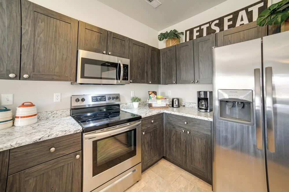 Colorado Springs Family Home ~ 10 Mi to Downtown!