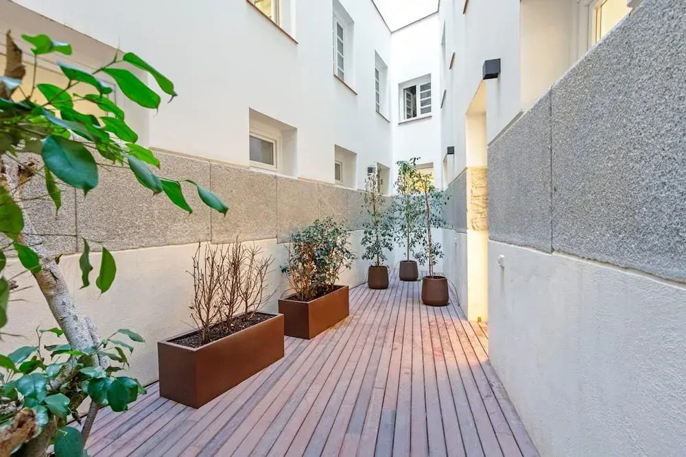Papua - 2 Bedrooms and gym in Almagro