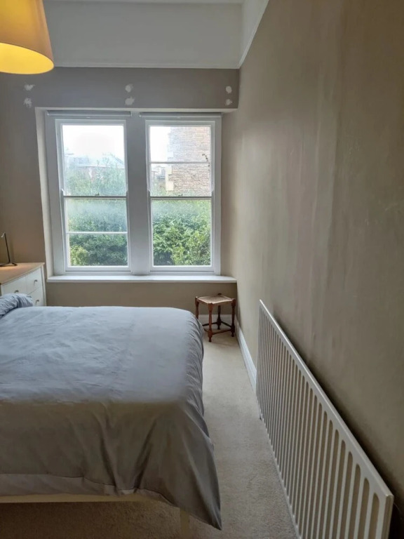 Serene 2 Bedroom Apartment in Clifton