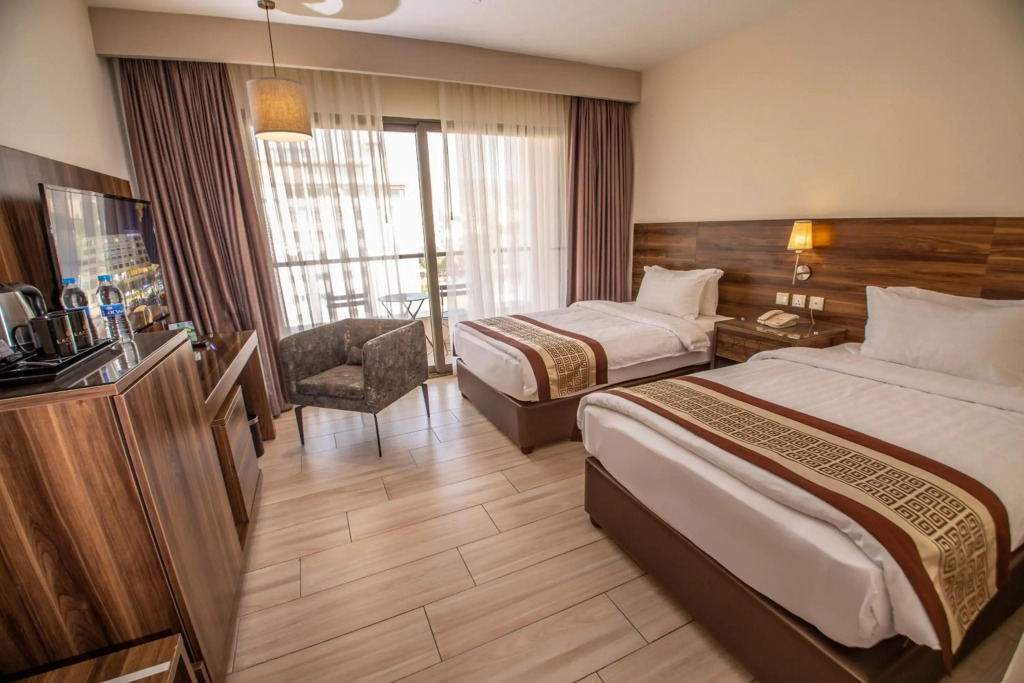 Lacosta Hotel