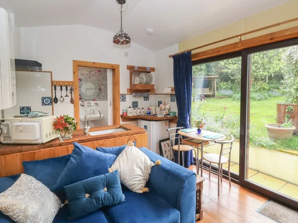 Turnpike Lodge