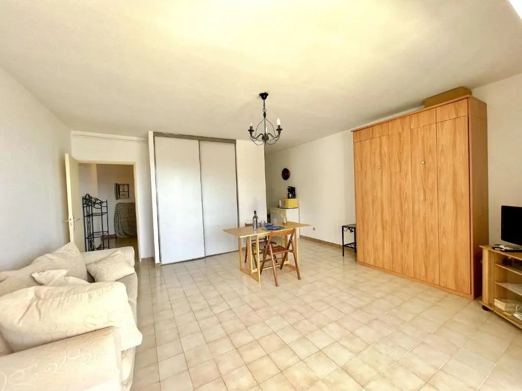 Appartement Ajaccio, 1 pièce, 2 personnes - FR-1-61-559