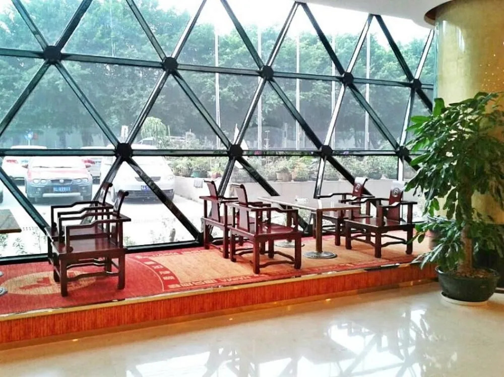 Golden Holiday International Hotel