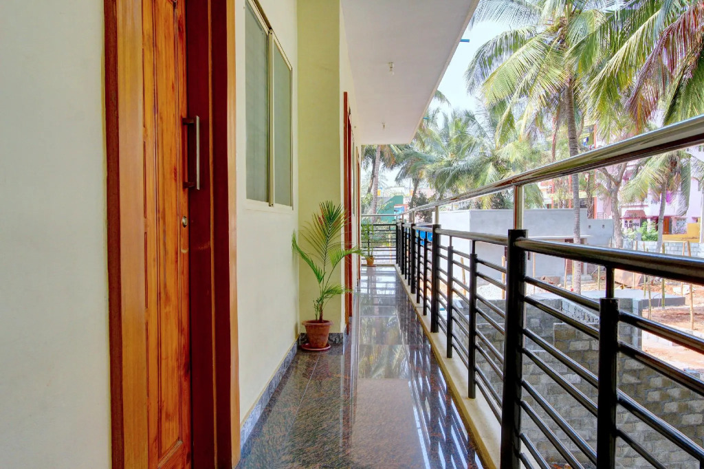 OYO 11724 Chitra Residency Premium