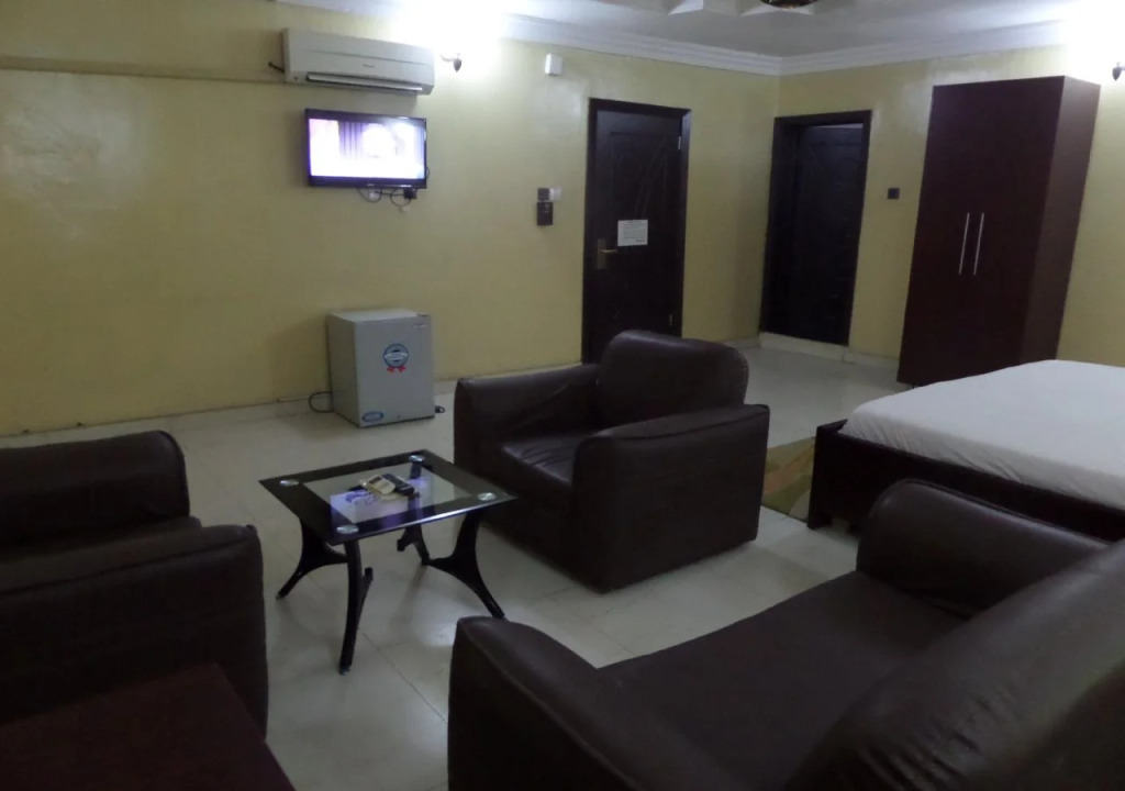 Scrolab Executive Hotel