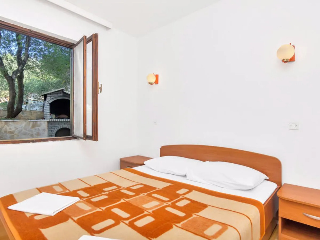 Apartment Cico Hvar/Pokrivenik 7177