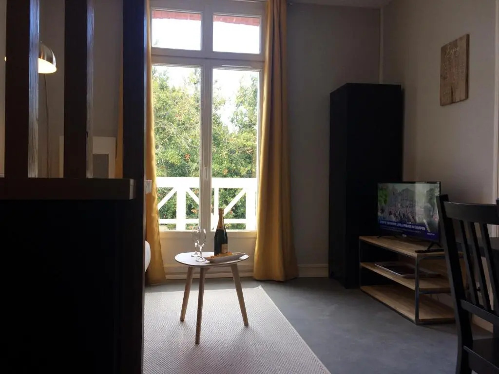 Dinard: studio à 100 m de la plage de L'Ecluse