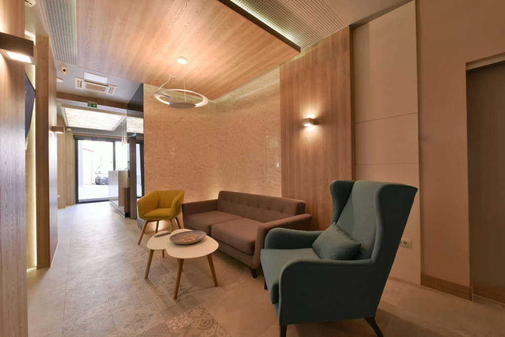 Apeiro City Avant-garde Hotel