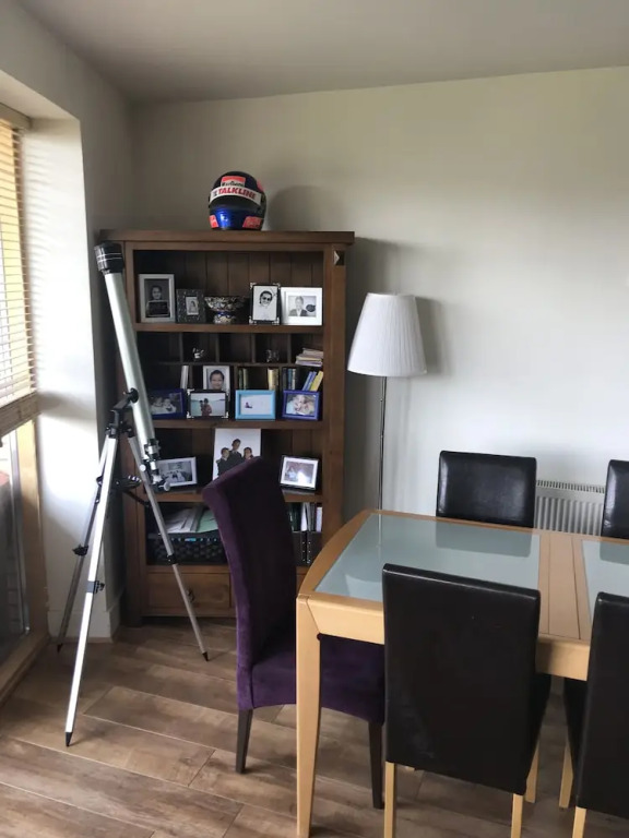 Lovely Spacious 2 Bedroom Family Flat