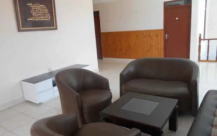 Rumah Syariah & Kolam Renang Bugenville Guesthouse