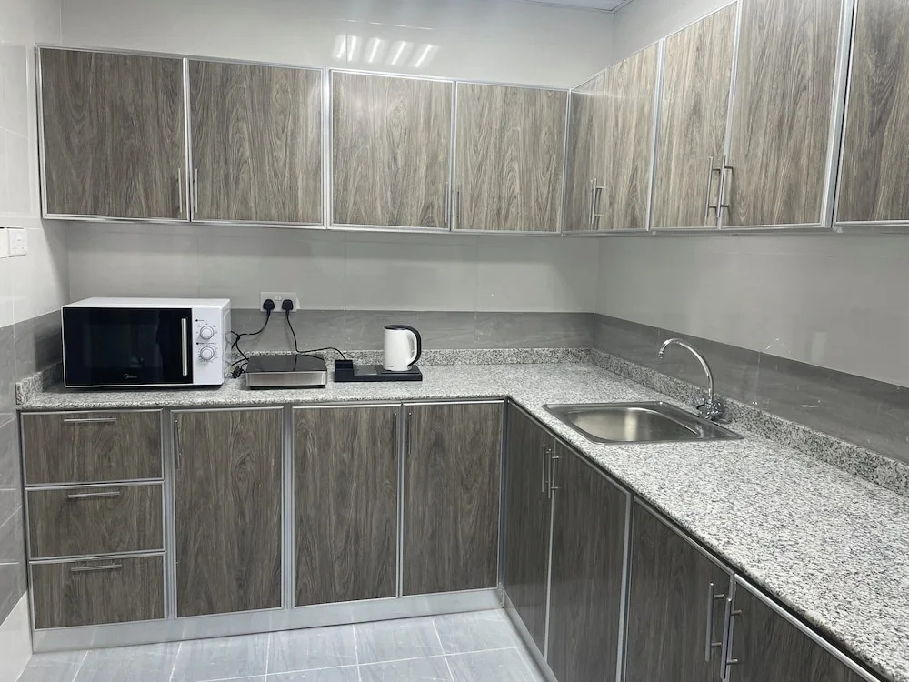 Season Inn Hotel Apartment by Duqm