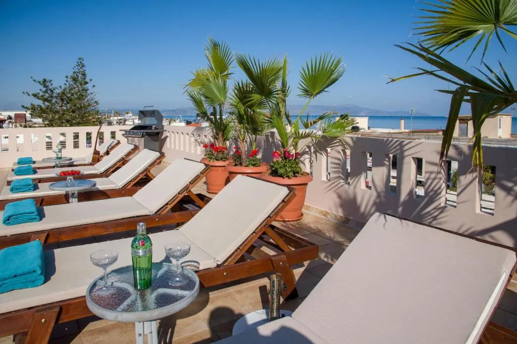 Manolia Dream Apartment 3-bedrooms 30m to the beach