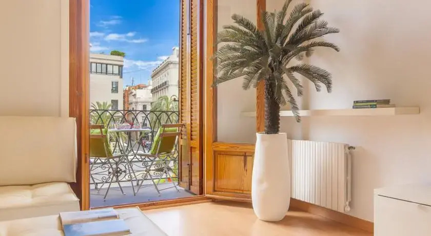 Spain Select Plaza de la Reina Apartments