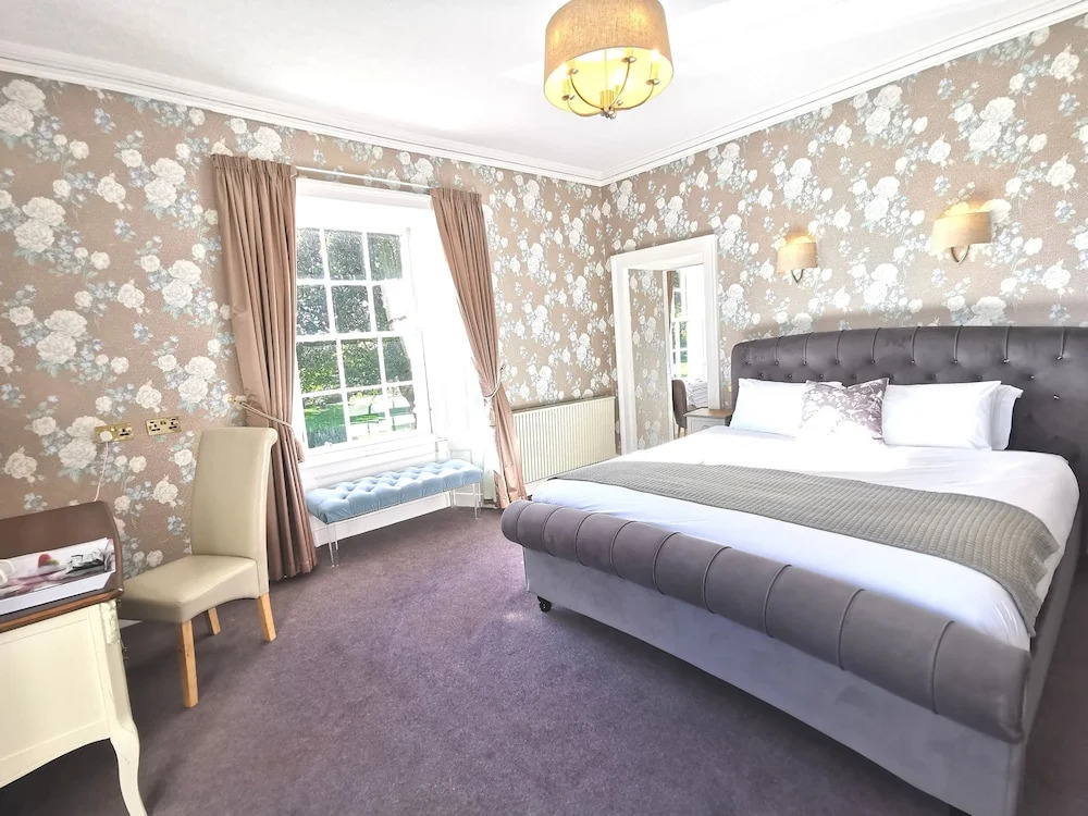 Lunan House