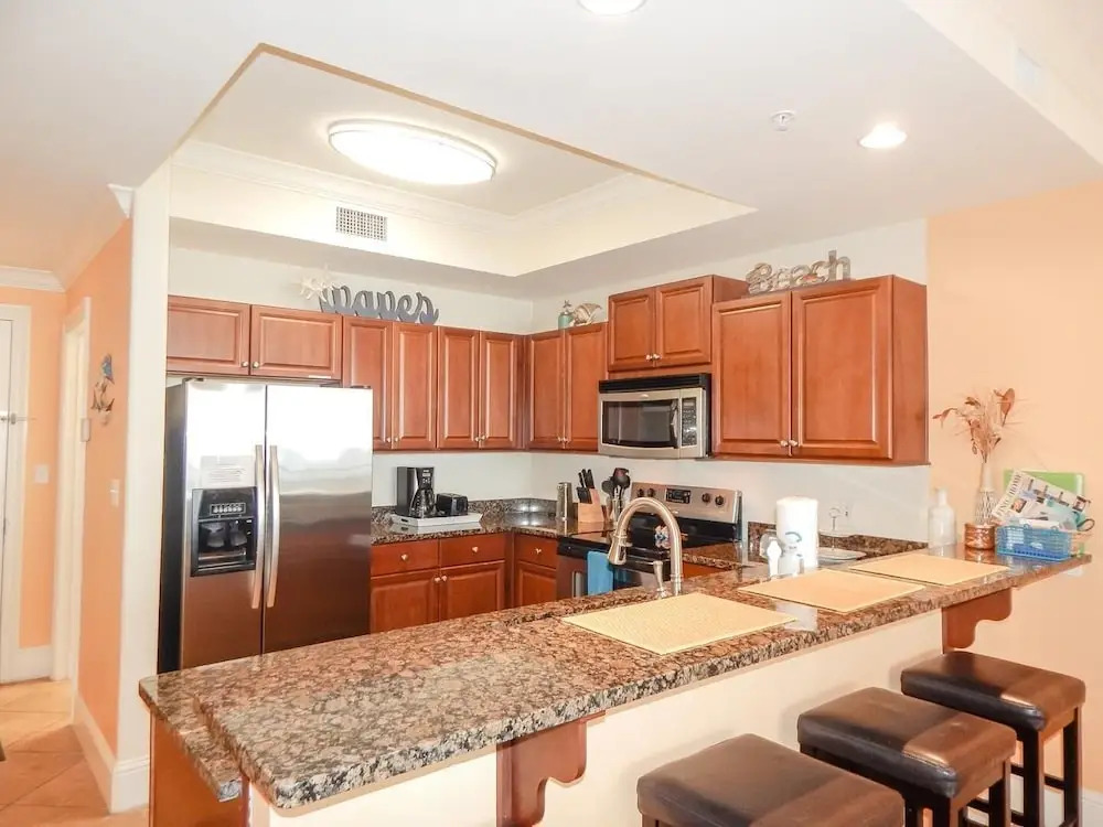 613 Holiday Isle 613 2 Bedroom Condo