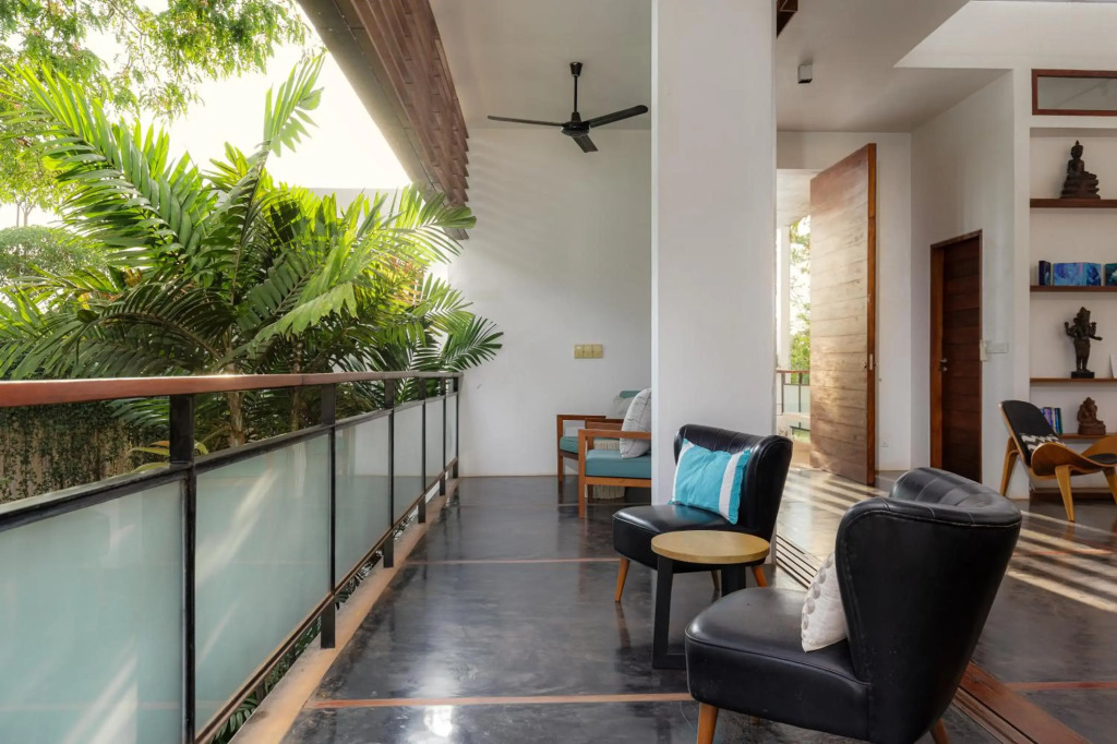 Modern 5 bedroom central pool villa - Rose Apple Residences