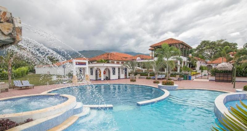 CASA BOHEMIA - Resort de Cerveza y vino