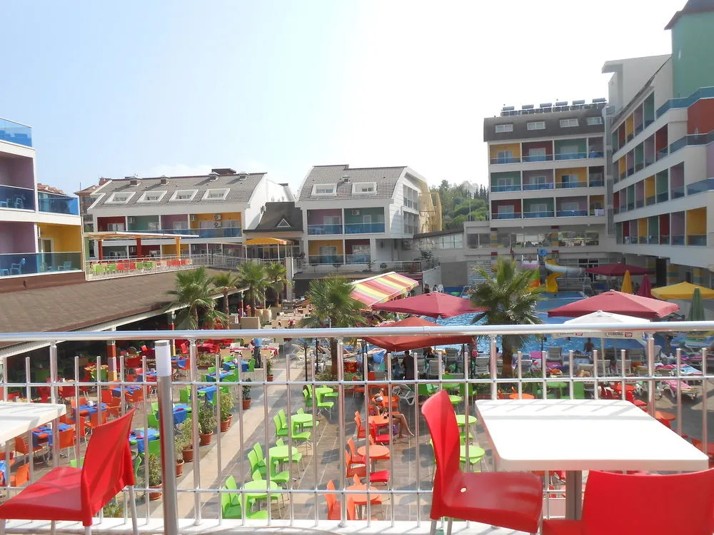 Side Win Hotel