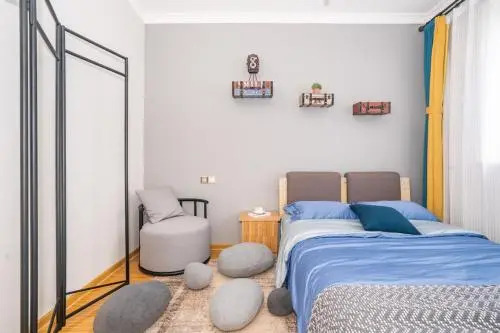 Zhengzhou Jinshui·Minghang Road Subway Station· Locals Apartment 00163380