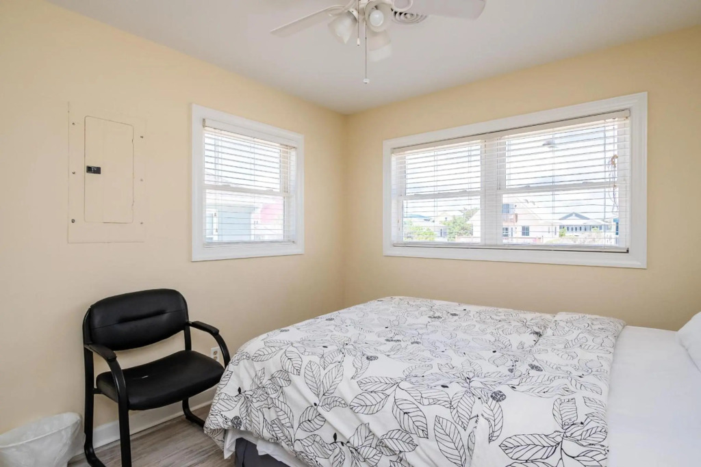Absolute Beach by Oak Island Accommodations