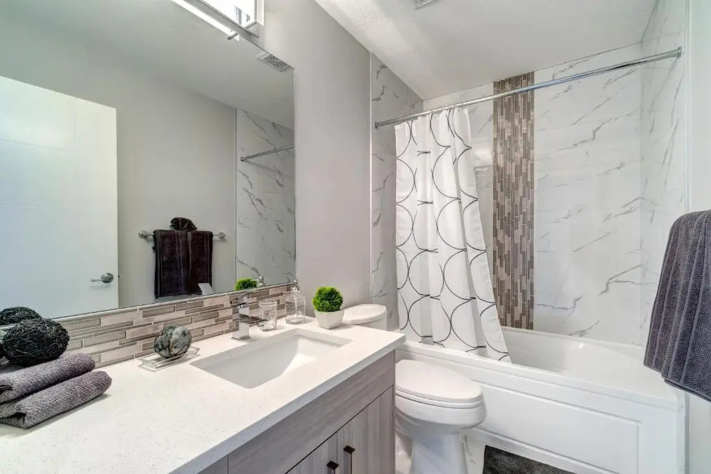 Three-Bedroom House with Balcony #33 Sunalta Downtown