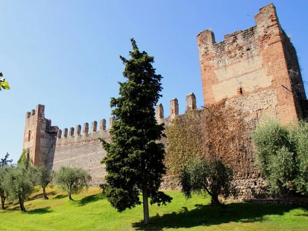 Holiday Appartment With a big Garden, Nearby Lazise's Centre