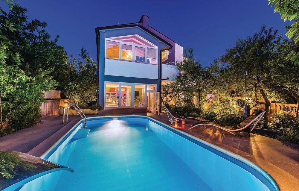 Stunning Home in Vodice With Wifi and 1 Bedrooms