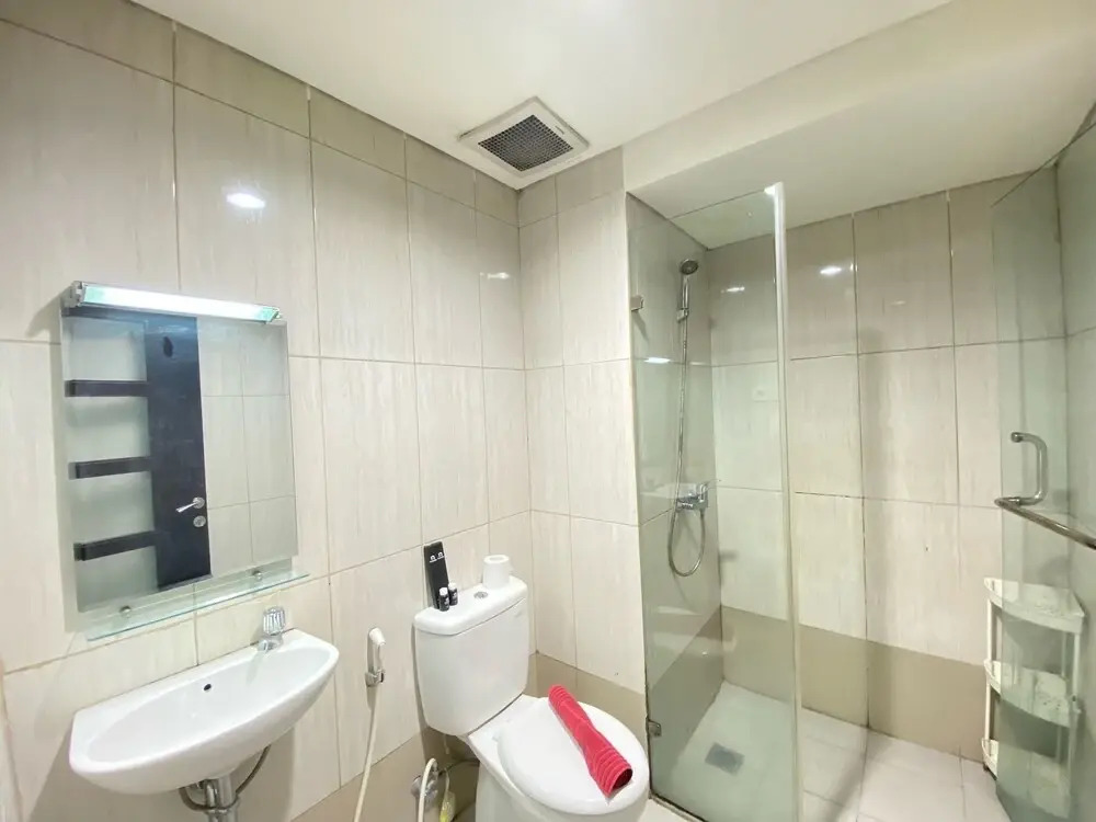 Spacious Studio Room At Tamansari La Grande Apartment Near Bip