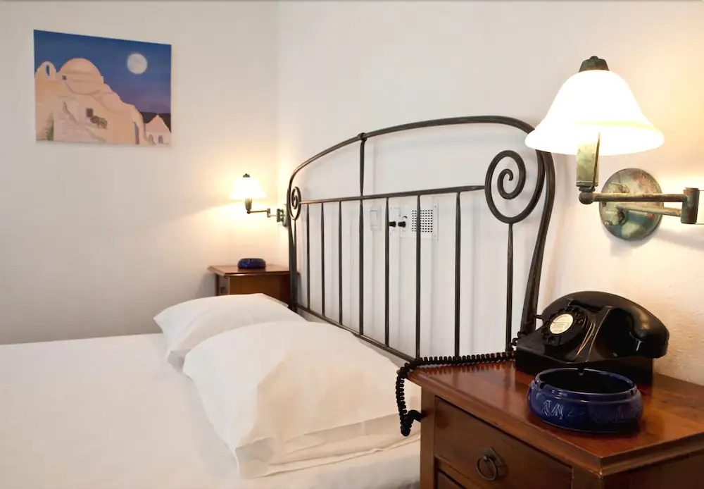 Alexandros Hotel